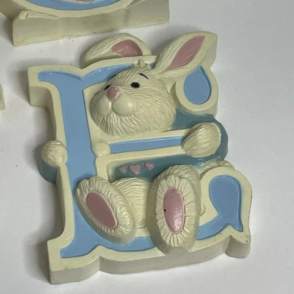 Burwood Nursery Plastic Wall Decoration Ivory Pink Blue LOVE Bunny Rabbit 1991